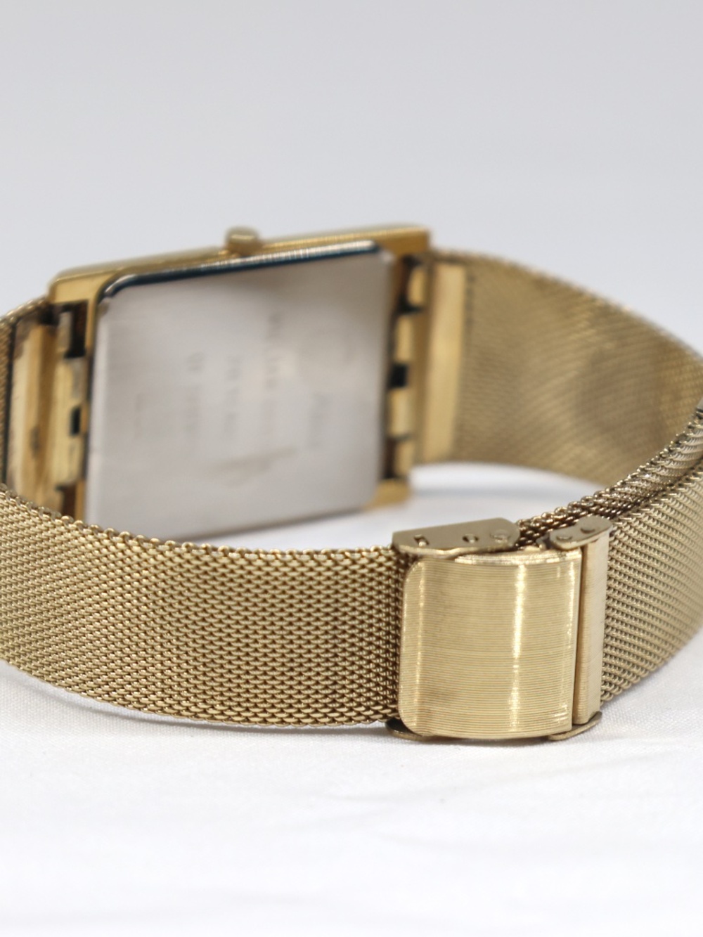 Vintage Longines-Wittnauer St. Moritz — Swiss Quartz Dress Watch, Gold-Tone - Picture 3 of 6